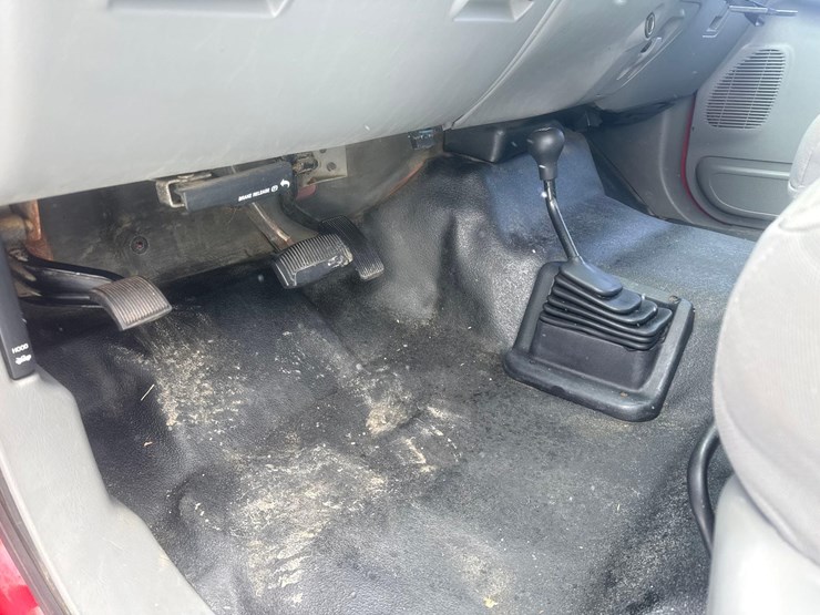 2004-ford-f350-image-23