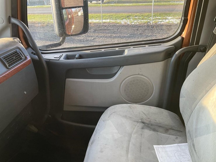 2007-unknown-volvo-image-105