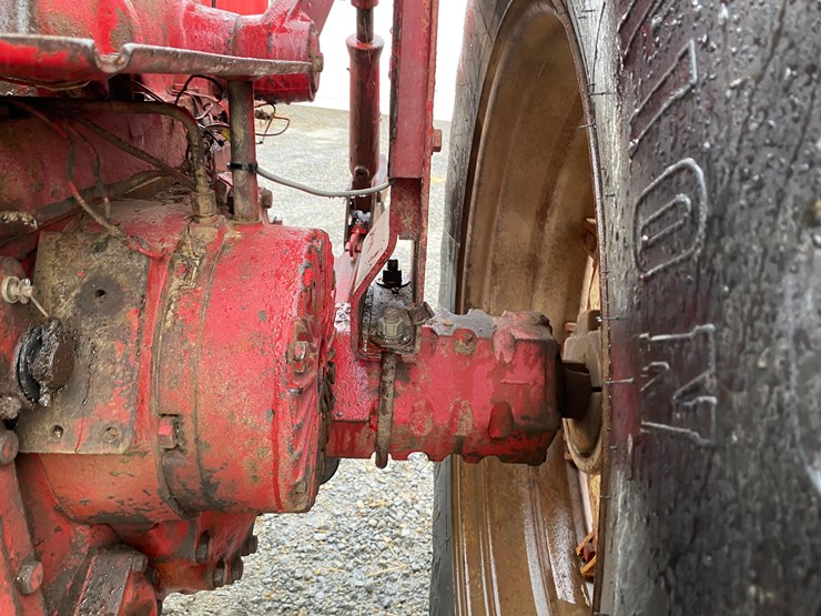 farmall-1206-image-38