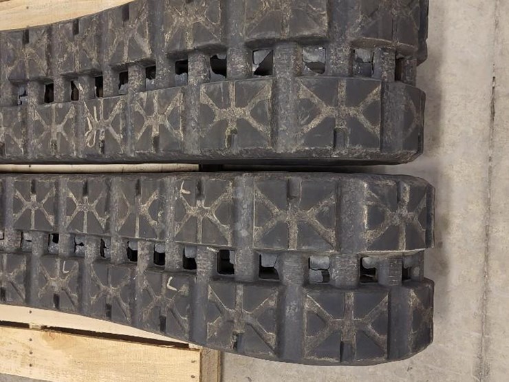 2012-bobcat-t190-image-49