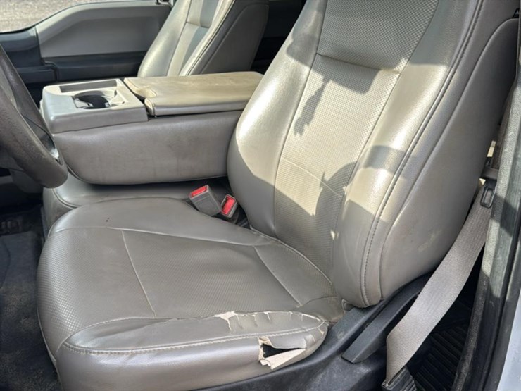 2019-ford-f350-image-30