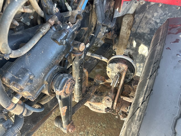 2012-international-7600-image-53