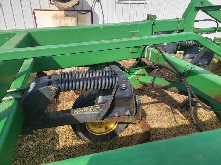 john-deere-2700-image-18