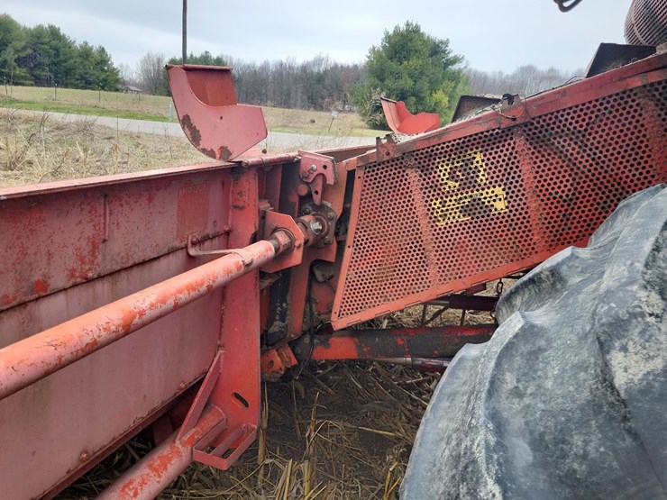 massey-ferguson-750-image-11