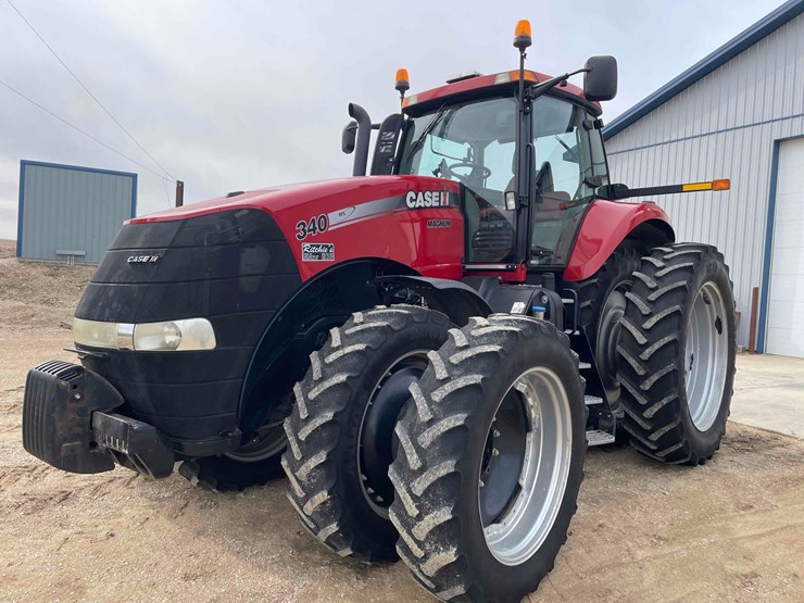 case-ih-magnum-340-image-3