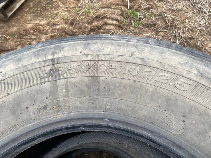 385/55r22.5-cement-truck-wagon-tires-image-3