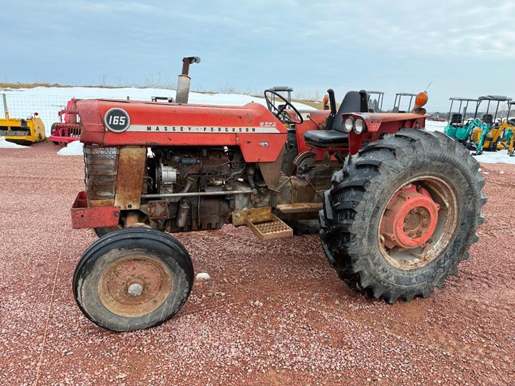 massey-ferguson-165-image-1