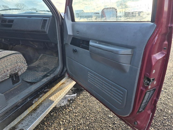 1992-chevrolet-3500-image-31