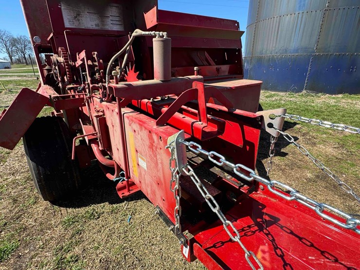 new-holland-bc5070-image-7