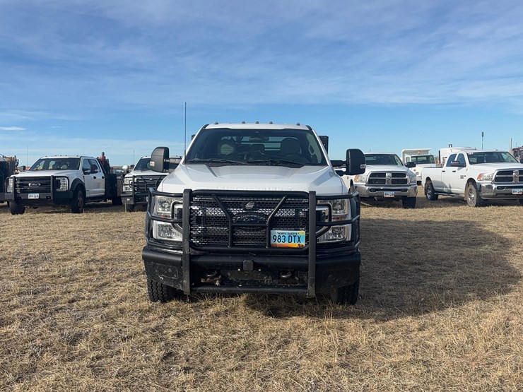 2022-ford-f450-image-2