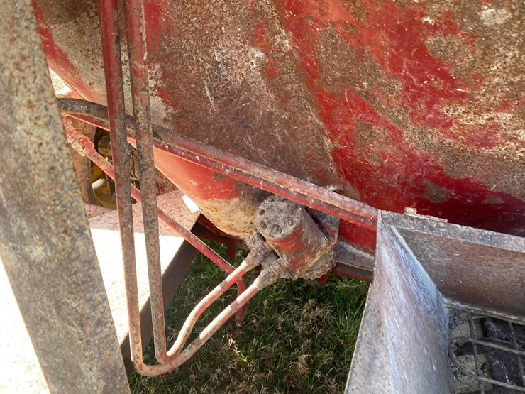 new-holland-357-image-18