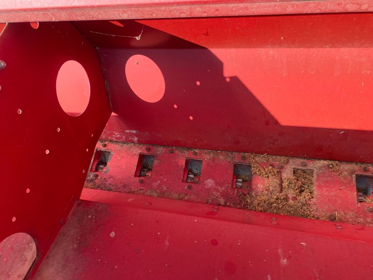 international-6200-image-32