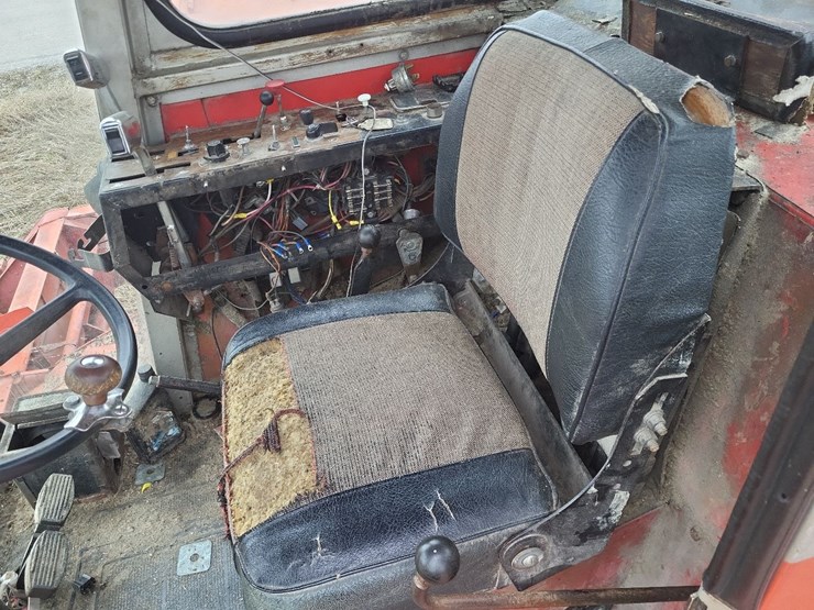 massey-ferguson-750-image-63