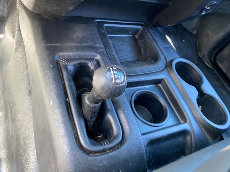 2018-dodge-2500-image-32