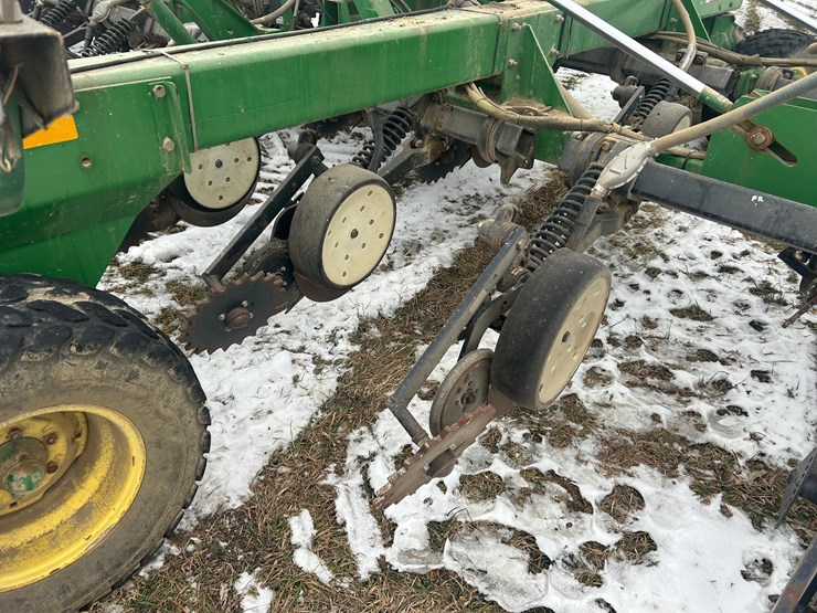 john-deere-1900-image-39