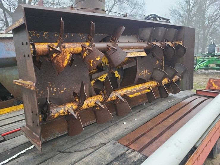 lorenze-double-auger-snowblower-image-14