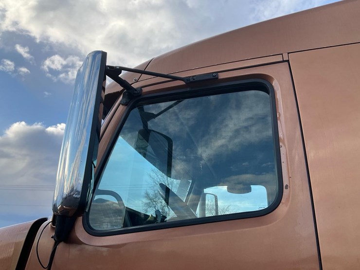 2007-unknown-volvo-image-17