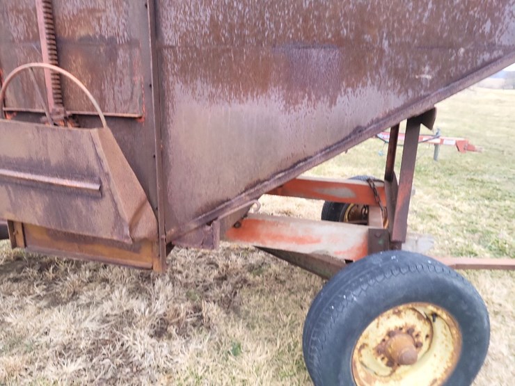 hopper-wagon-w/john-deere-running-gear-image-26