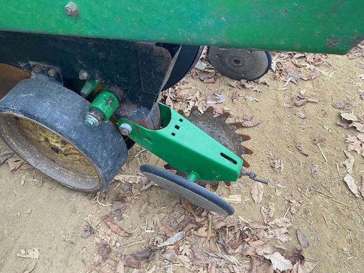 john-deere-7000-image-16