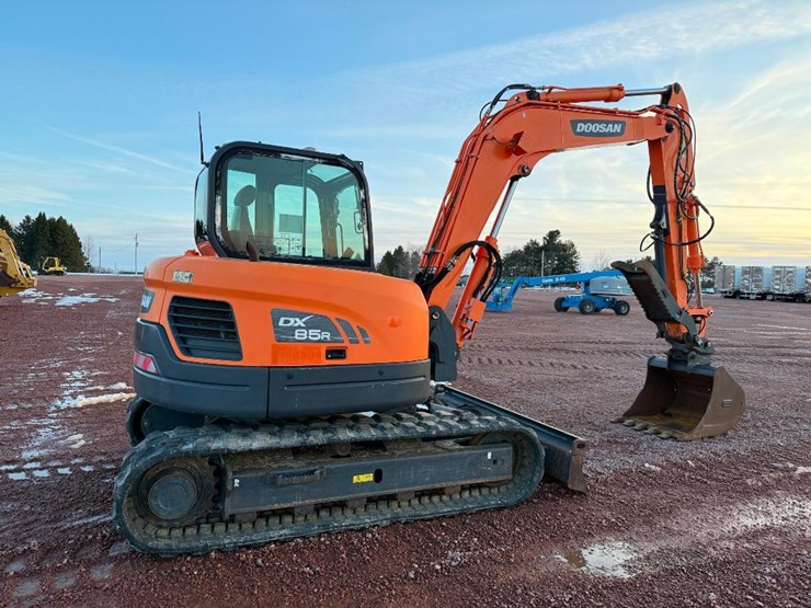 doosan-dx85r-3-image-3