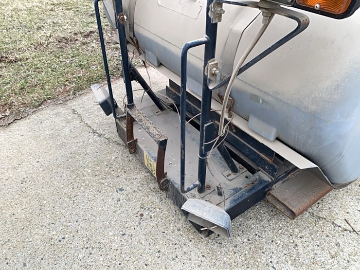 ag-chem-240-gallon-front-mount-tank-with-lights-was-mounted-on-case-ih-9230-image-10