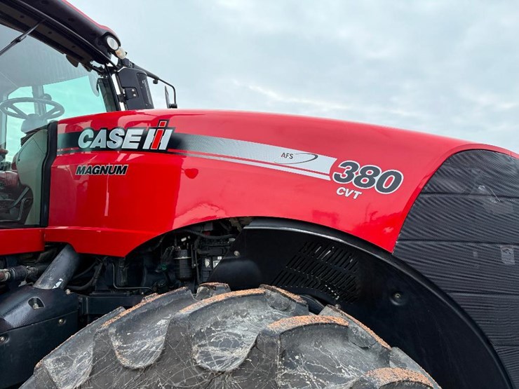 case-ih-magnum-380-rowtrac-image-33