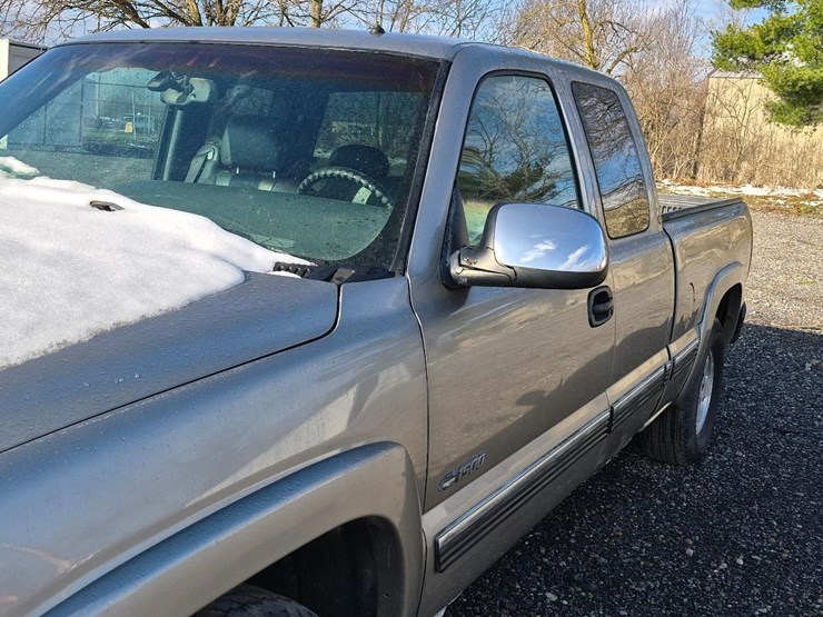 2002-chevrolet-1500-image-25