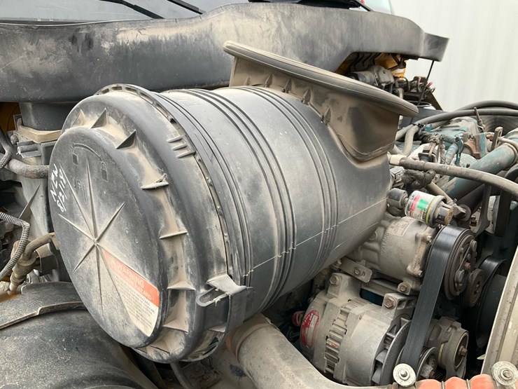 2005-international-durastar-4300-image-93