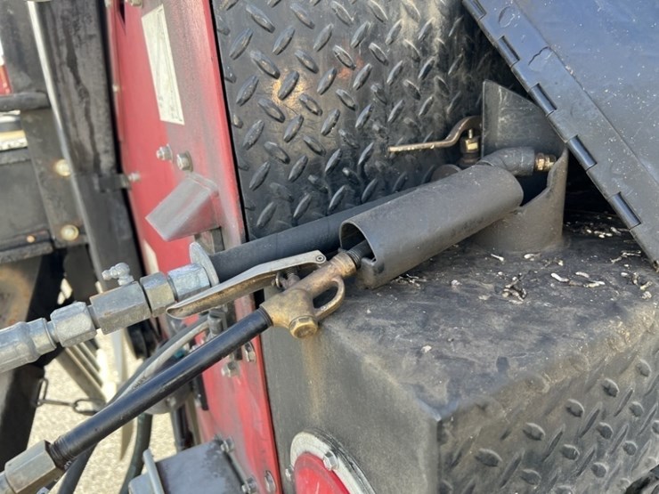 1998-peterbilt-357-image-21