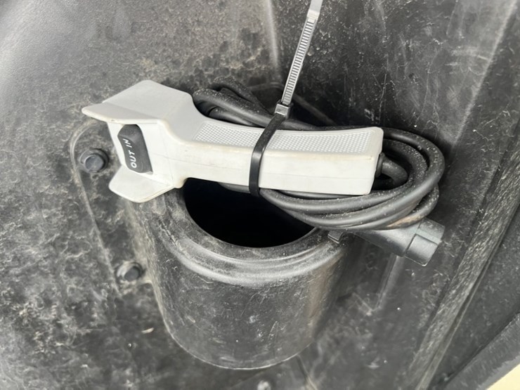 2010-polaris-ranger-ev-image-14