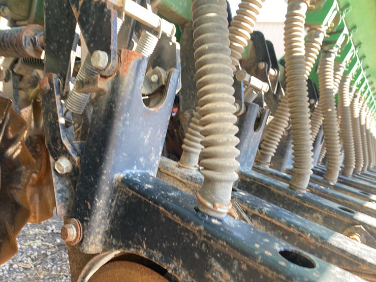 great-plains-solid-stand-30-image-89