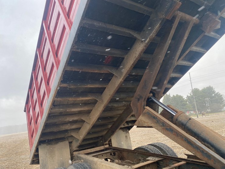 1998-case-ih-4900-image-16