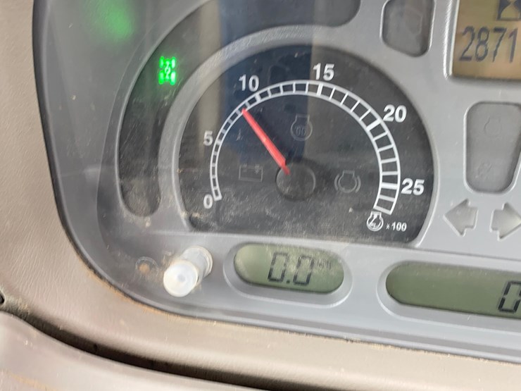 case-ih-125-image-57