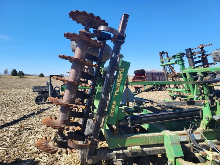 great-plains-2200tt-image-63