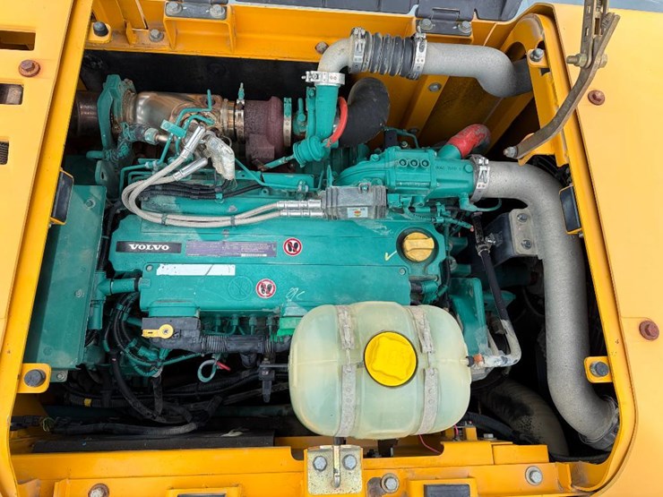 volvo-ec220dl-image-42