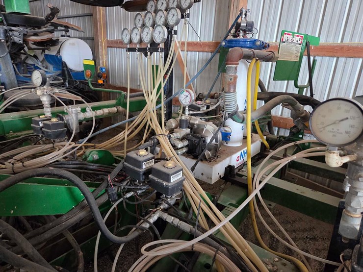 john-deere-2510l-image-4