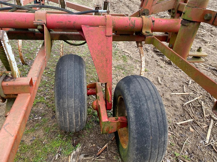 wil-rich-1422--field-cultivator-image-41