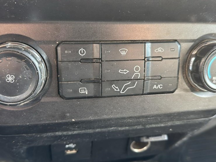 2019-ford-f350-image-39