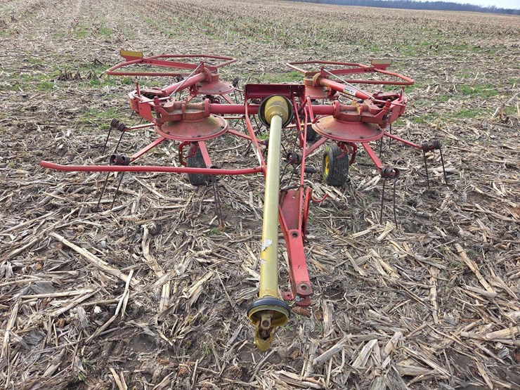 new-holland-163-image-7