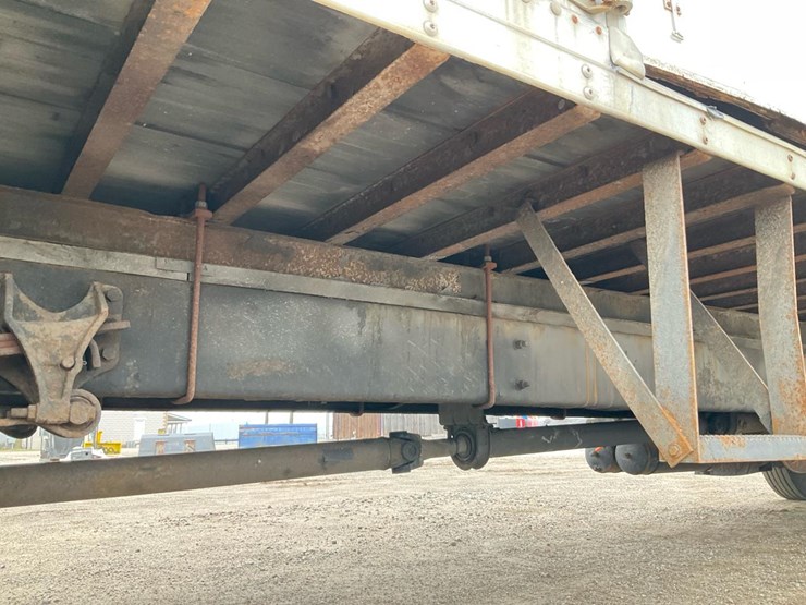 2005-international-durastar-4300-image-64