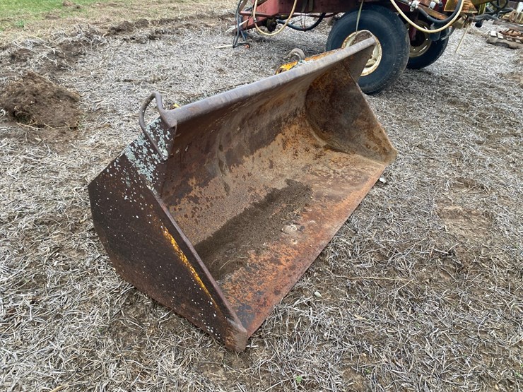 case-loader-bucket-image-4