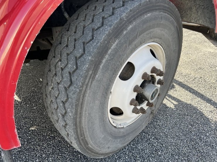 1998-peterbilt-357-image-29