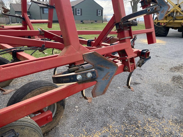 case-ih-4300-image-58