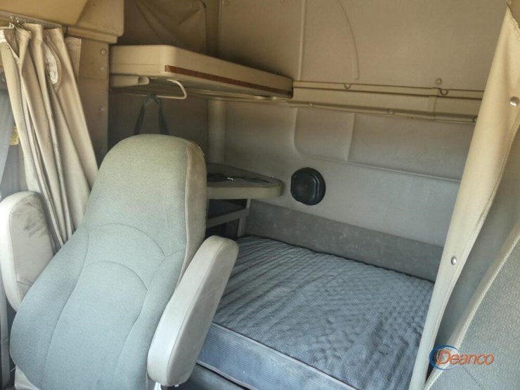 2003-international-9200i-image-16