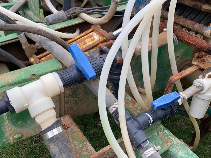 john-deere-7000-image-42