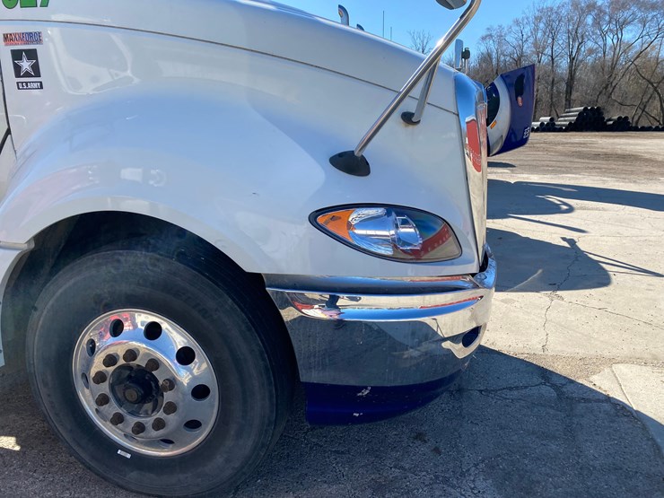 2011-international-prostar-image-19