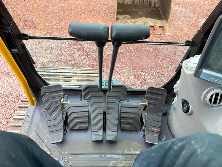 volvo-ec220dl-image-57