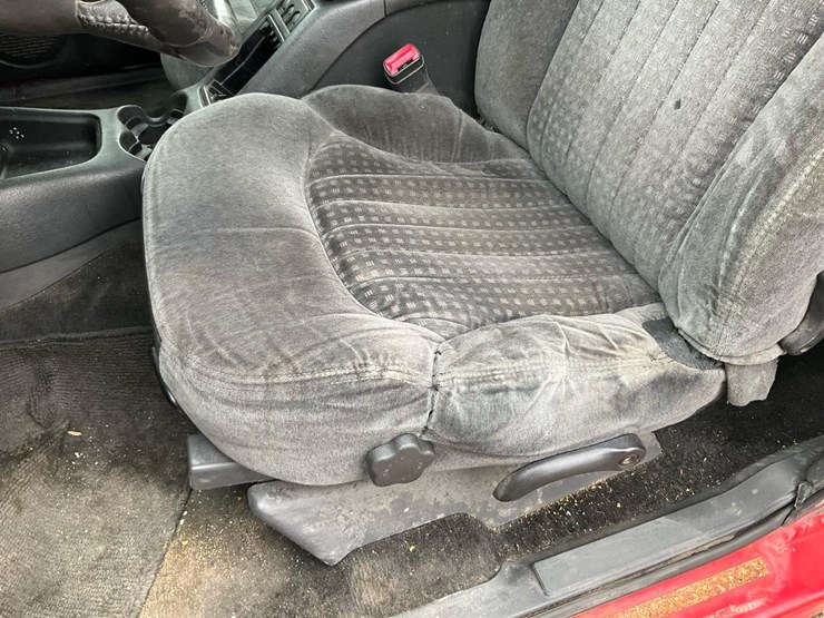 2000-chevrolet-s10-image-59