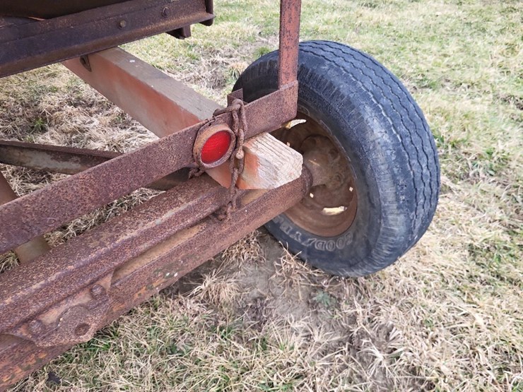 hopper-wagon-w/john-deere-running-gear-image-20