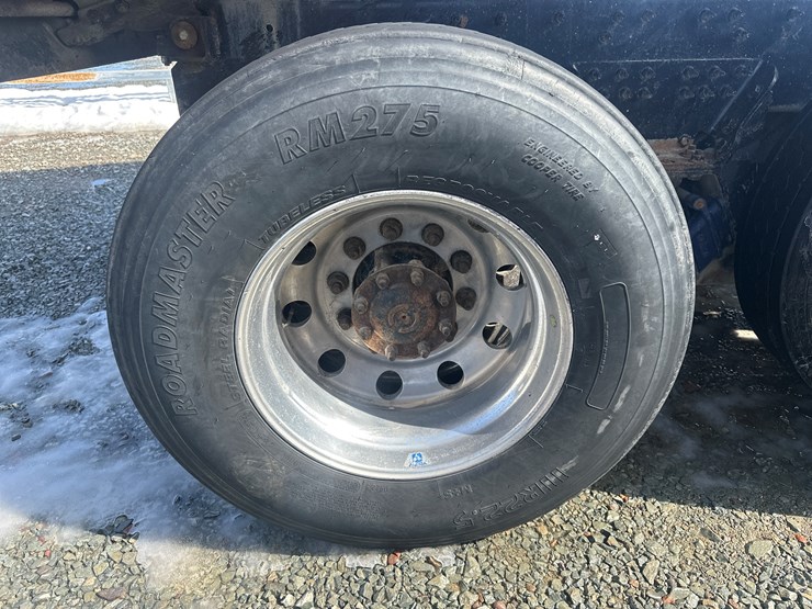 2012-international-7600-image-82